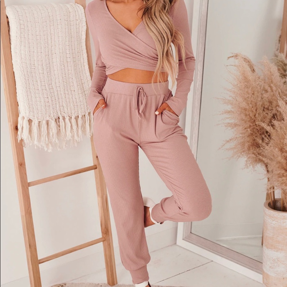 Ribbed Two Piece Lounge Set - Dusty Mauve
